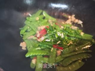 Stir-fried Snow Peas with Pork Belly recipe