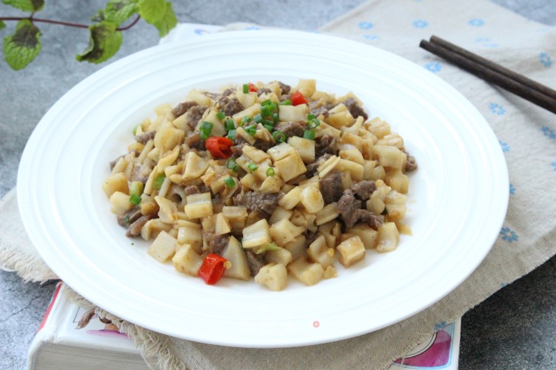 Pickled Pepper Beef and Lotus Root recipe