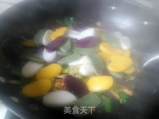 Stir-fried Rainbow Rice Cake recipe