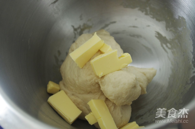 Yogurt Flower Bread recipe