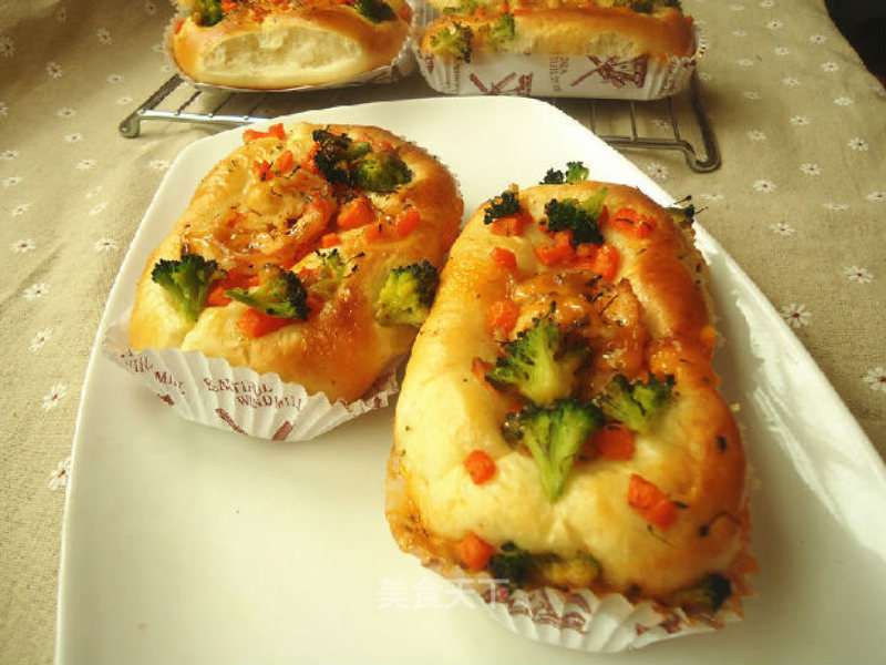 Shrimp and Vegetable Salad Bread recipe