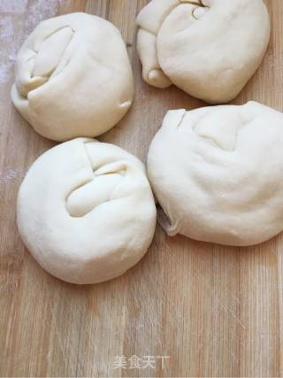 Baked Puff Pastry Meat Buns recipe