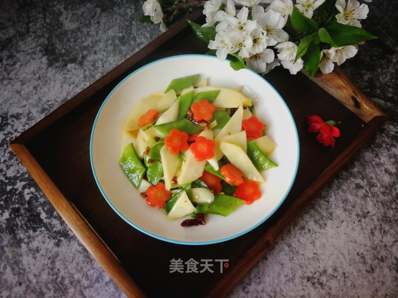 Stir-fried Wild Rice with Snow Peas recipe