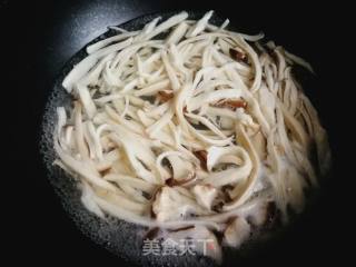 Shredded Eryngii Mushrooms in Cold Dressing recipe