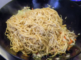 Fried Noodles with Seasonal Vegetables recipe