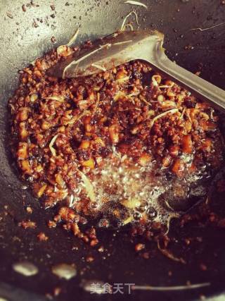 Hand-made Noodles with Fried Noodles recipe