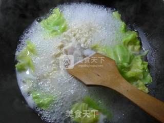 Rippled Noodles with Salt-fried Pork and Cabbage recipe