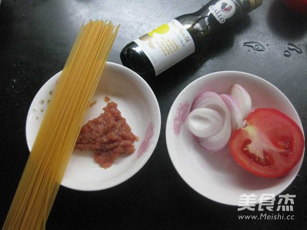 Spaghetti with Tomato Meat Sauce recipe