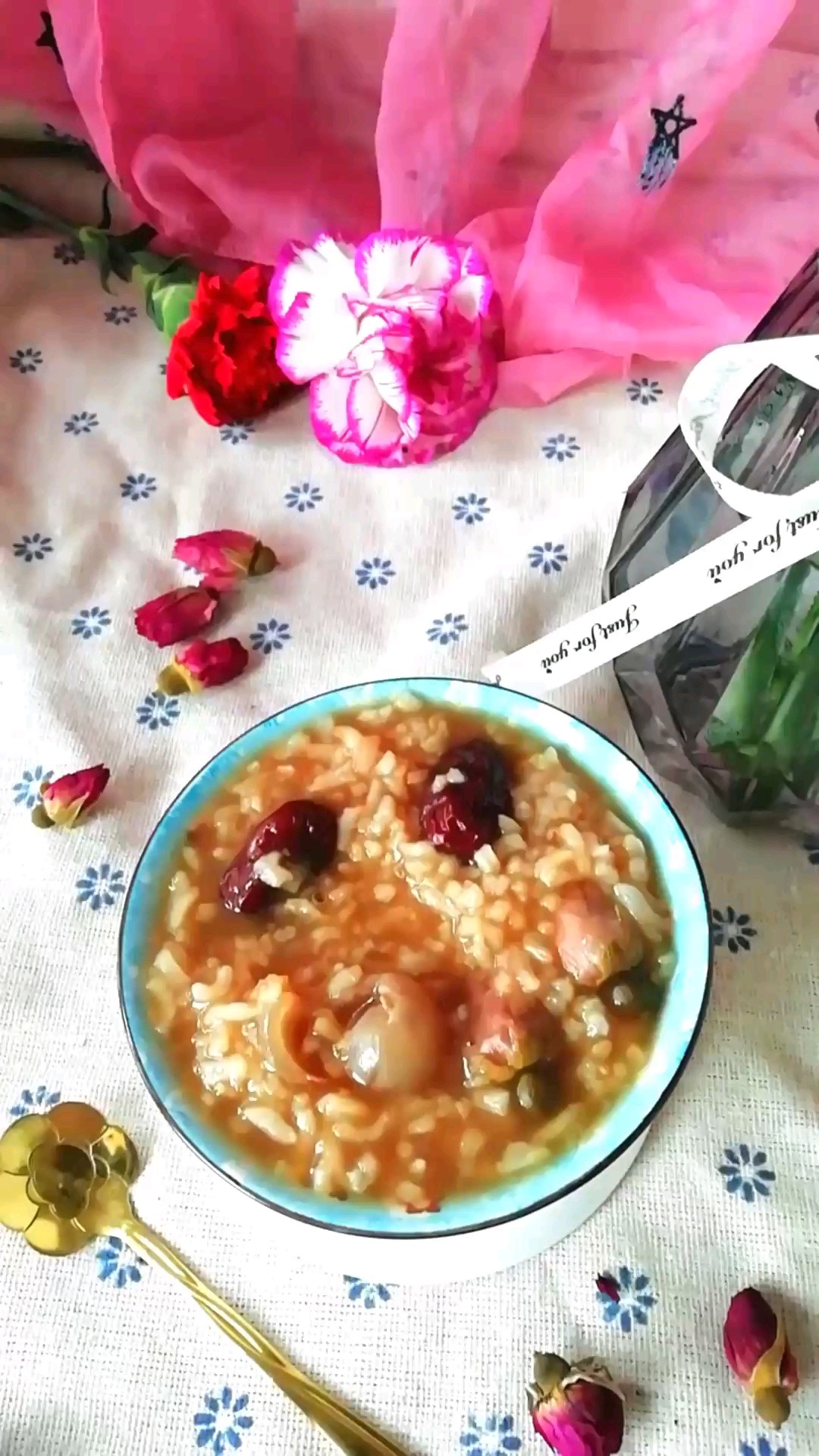 Sweet Congee with Roses recipe