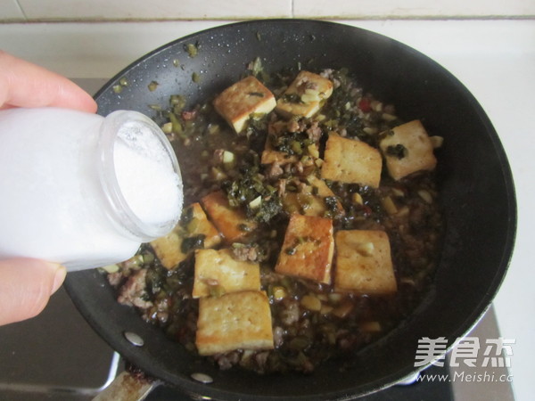 Braised Tofu with Pickled Vegetables and Minced Pork recipe