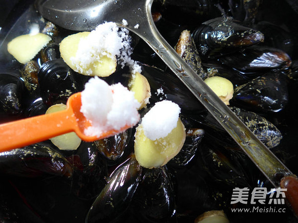 Brine Mussels recipe