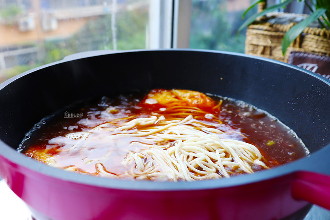 Braised Noodles with Poached Egg recipe