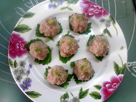 Steamed Sydney Meatballs recipe