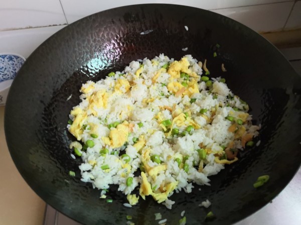 Fried Rice with Seaweed, Green Beans and Eggs recipe