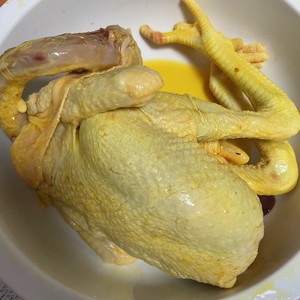 Homemade Version of Salt-baked Chicken with Simple Skin and Tender Meat recipe