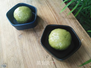 Fish Floss and Salted Egg Yolk Stuffed Green Dumplings recipe