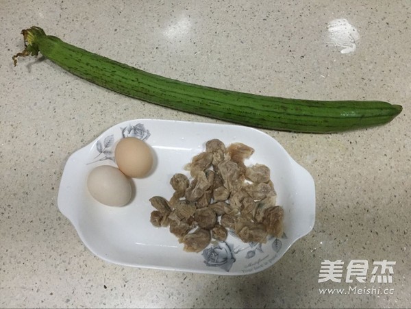 Loofah, Egg, Meat and Bird's Nest Soup recipe