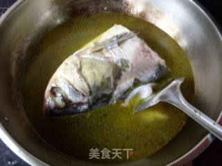 Calcium for Improving Eyesight---------fish Head Tofu and Wolfberry Soup recipe