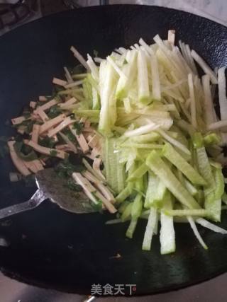 Stir-fried Tofu with Radish recipe