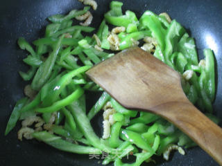 Stir-fried Vermicelli with Kaiyang Green Pepper recipe