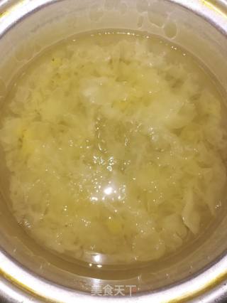 Tremella Lily Soup recipe