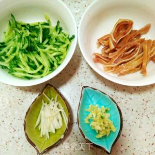 Pig Ears Mixed with Cucumber recipe