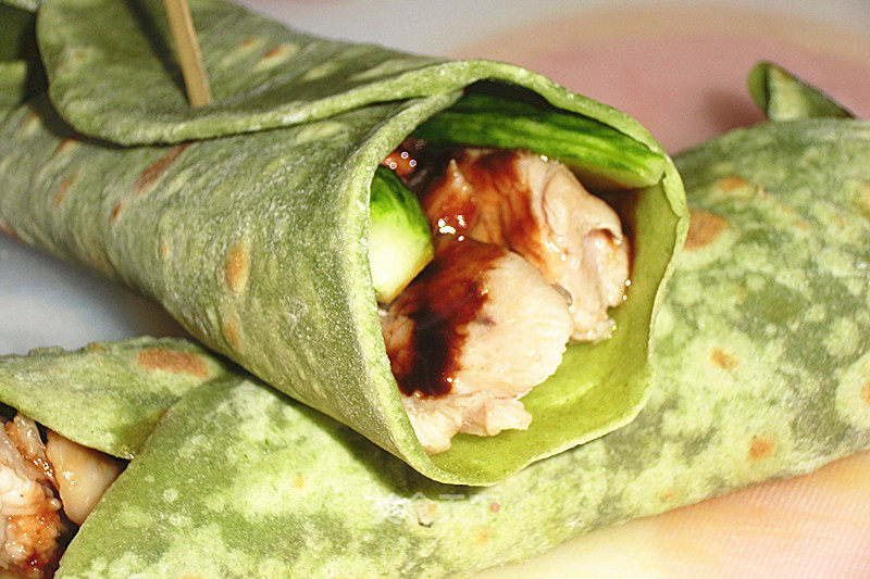 Spinach Chicken Roll recipe