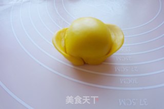 [tianjin] Yuanbao Egg Yolk Crisp recipe