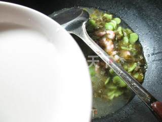 Broad Bean Soup with Shrimp and Pickled Vegetables recipe