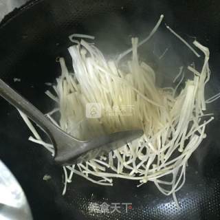 Enoki Mushroom and Egg Soup recipe