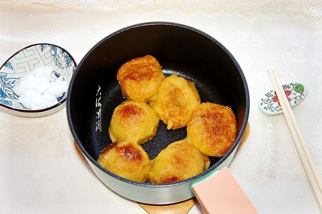 Pan Fried Sticky Bean Buns recipe