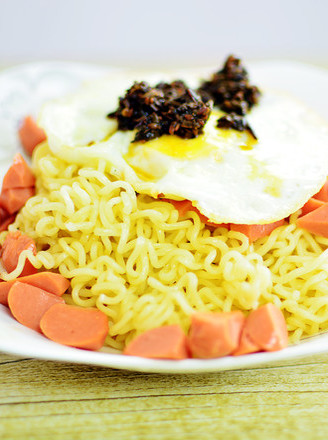 Instant Noodles with Toon Sauce recipe