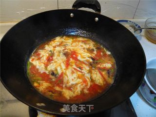 Tomato Seaweed Beef Bone Egg Soup recipe