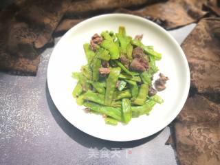 Fried Beef with Snow Pea recipe