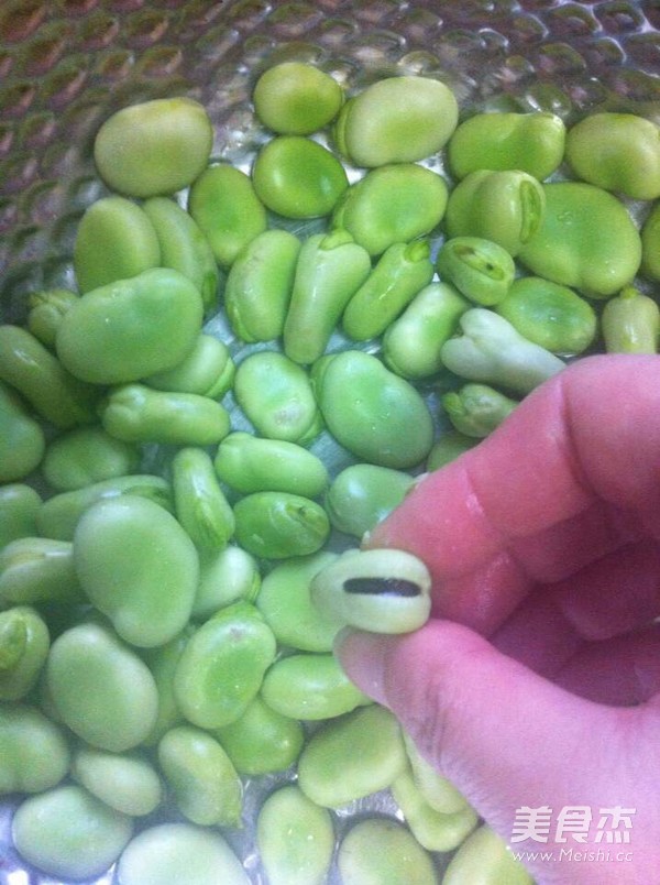 Beans Flavored with Aniseed recipe