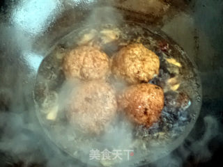 Braised Cabbage with Pork Balls recipe