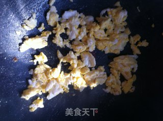 Scrambled Eggs with Garlic ------- Delicious Home Cooking recipe