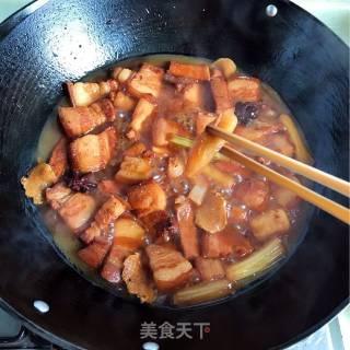 Pork Stew Noodles recipe