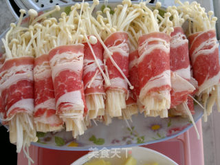 Beef Roll with Enoki Mushroom recipe