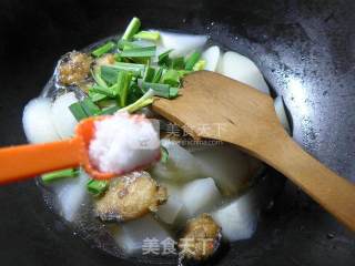 Boiled Mackerel with Radish recipe