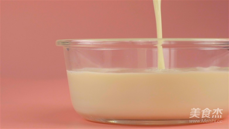Soy Milk Becomes Iced Bean Curd in Seconds recipe