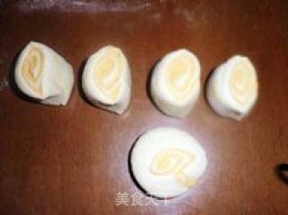 Change The Color-----two-color Golden Bean Paste Bag recipe