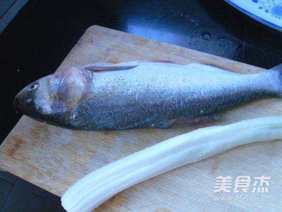 Grilled Silver Carp with Green Onions recipe