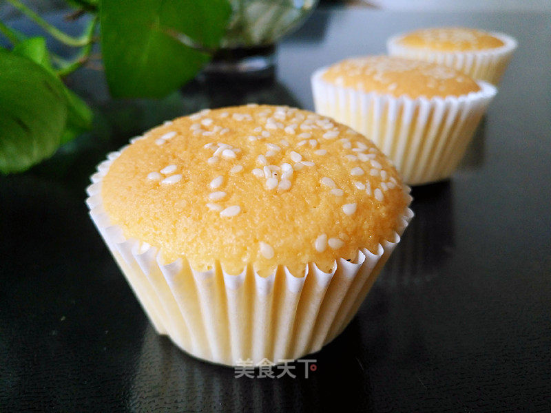 Super Soft and Delicate Sponge Cupcakes recipe