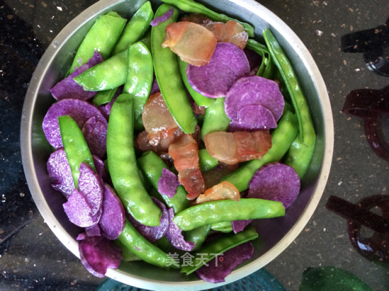 Fried Bacon with Purple Yam and Snow Peas recipe