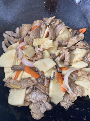 Stir-fried Pork Lung with Sour Bamboo Shoots recipe