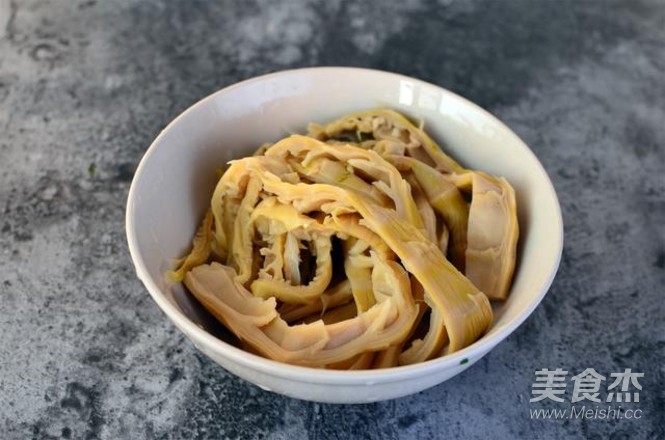 Jiangnan Dried Bamboo Shoots and Old Duck Soup recipe
