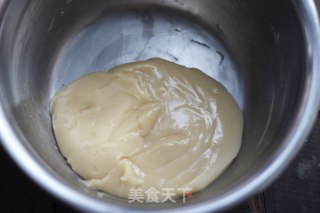 Pandan Lotus Paste Mooncakes recipe