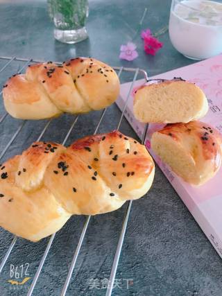 Pumpkin Twist Bun recipe