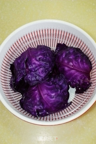 Simple and Quick Side Dishes-purple Cabbage Mixed with Tofu Skin recipe